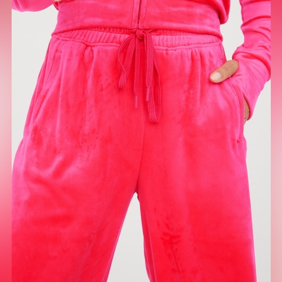 Aerie bright lights velour set - Picture 6 of 16